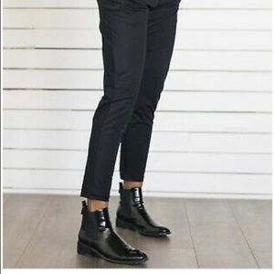 Zyia wear everywhere pants. No drawstring but in excellent condition